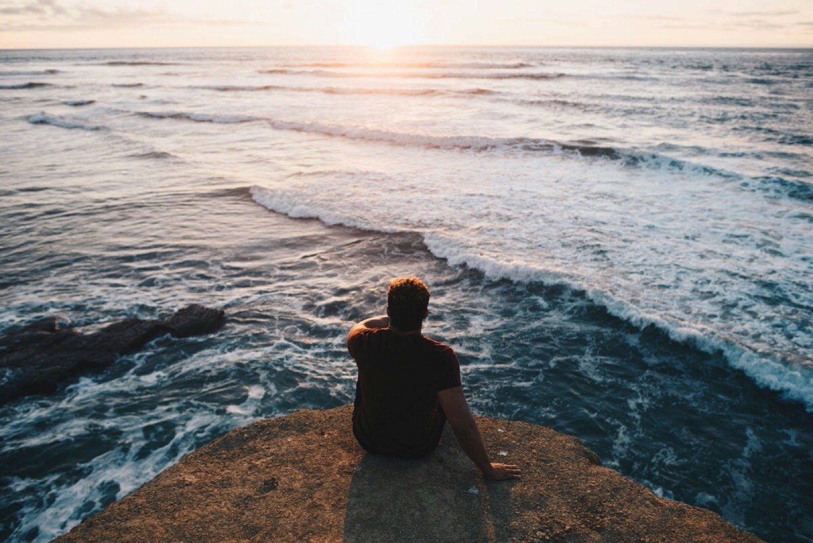 Navigating Burial at Sea in California: What You Need To Know